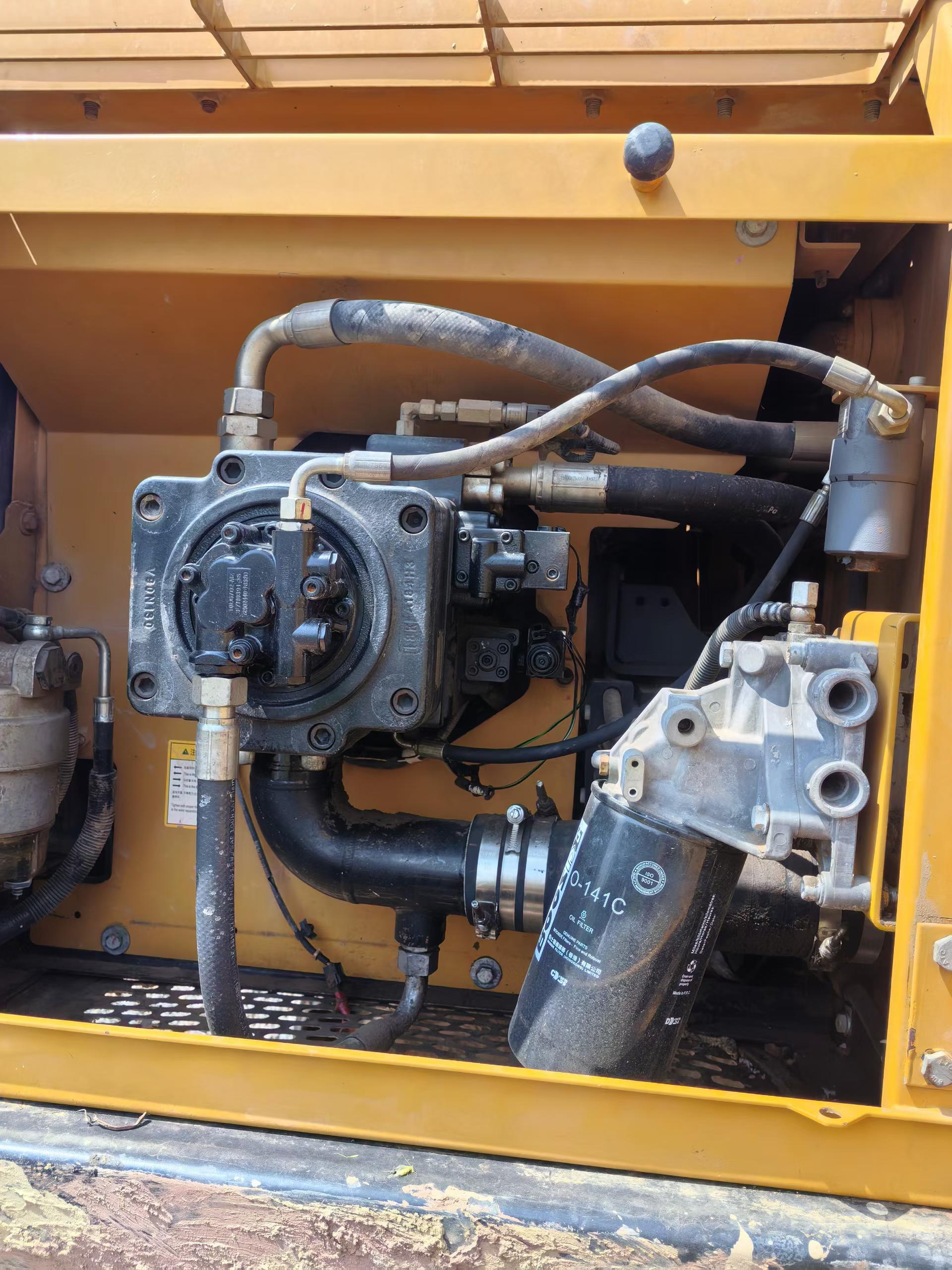 Buy Sany SY205C Used Excavator / 5 Buy Sany SY205C Used Excavator / 5