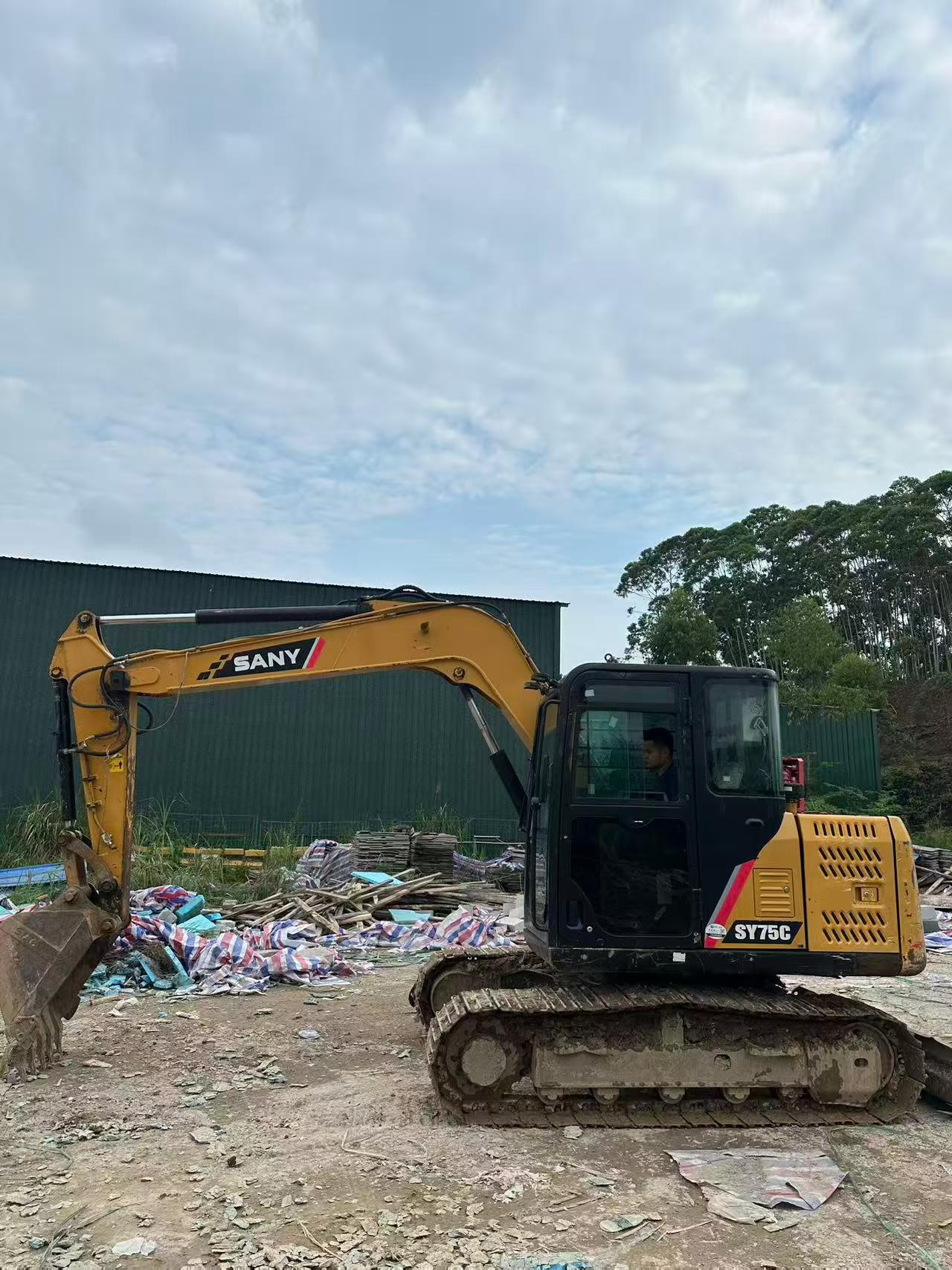 Buy Sany SY75 Used Excavator / 4