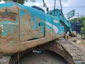 Buy Kobelco SK210 Used Excavator / 4 Buy Kobelco SK210 Used Excavator / 4