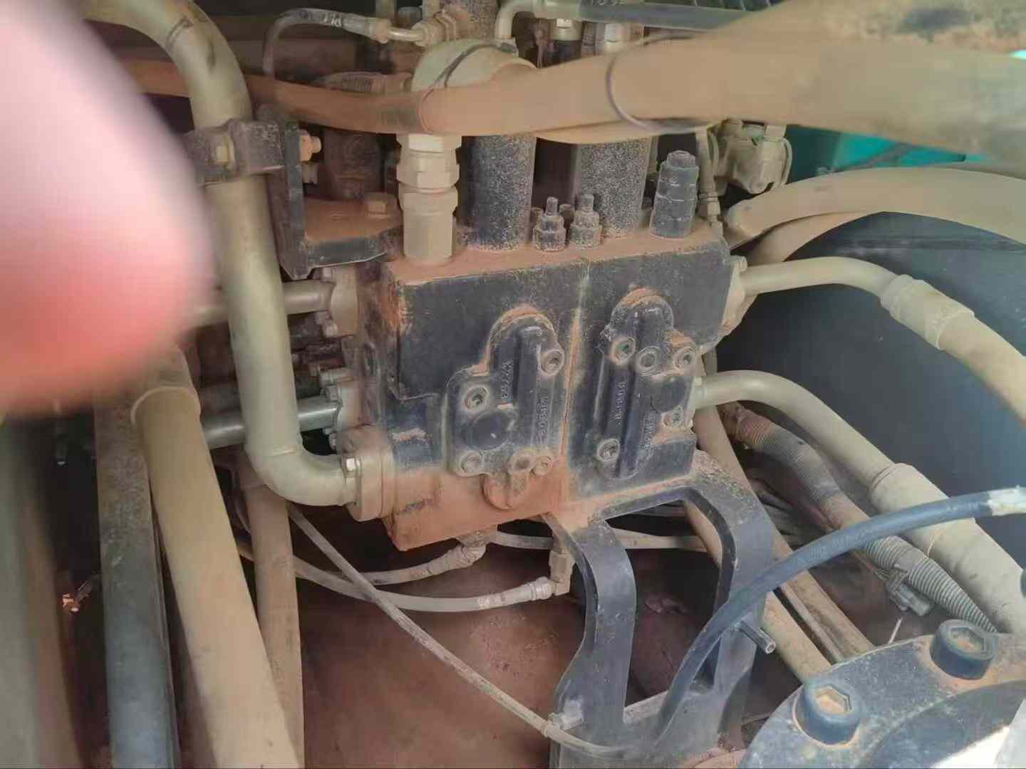Buy Kobelco SK350-8 Used Excavator / 6