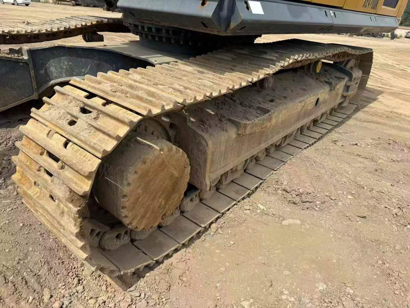 Buy XCMG XE380K Used Excavator / 9
