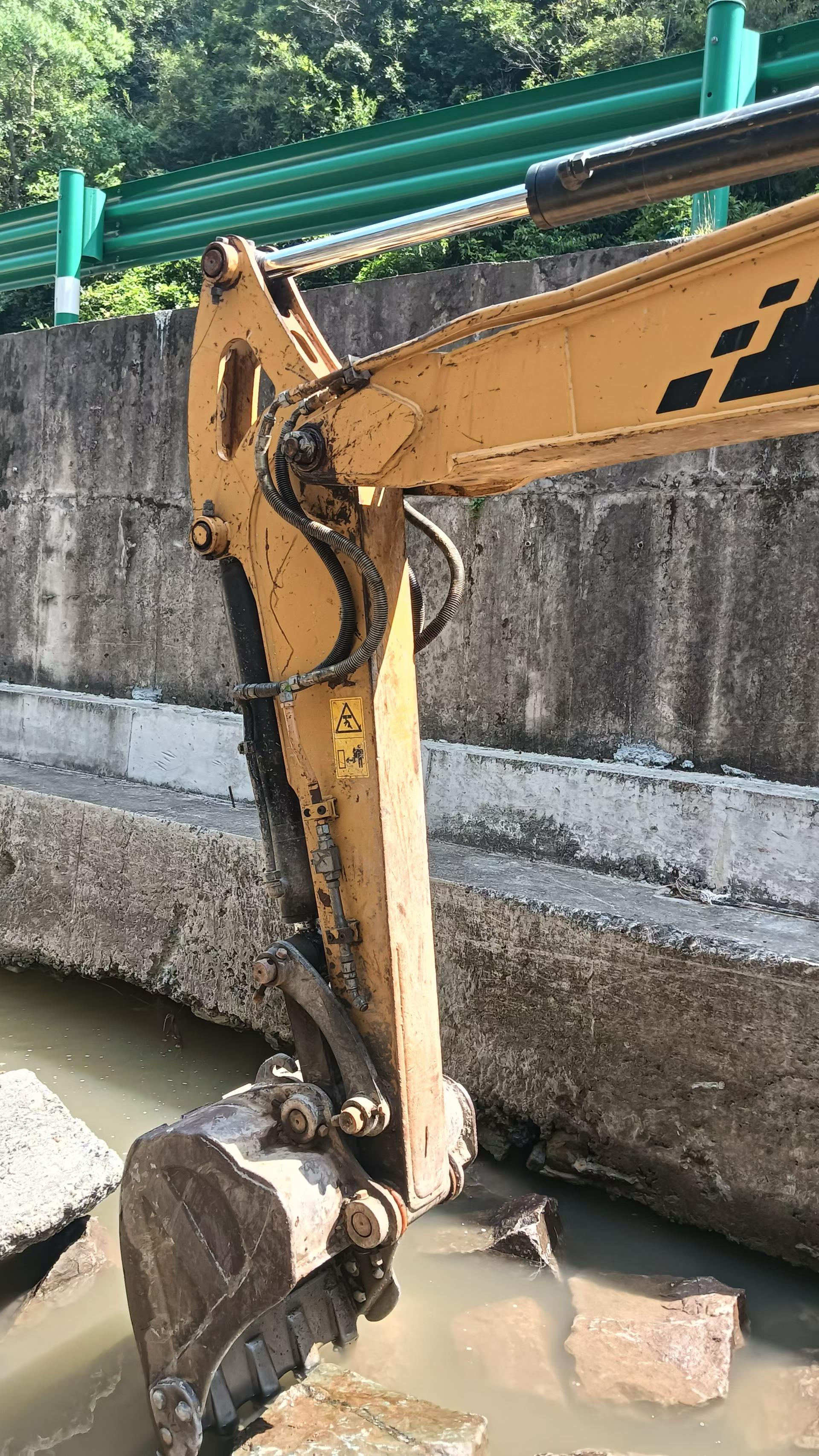 Buy Sany SY55 Used Excavator / 2