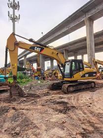 Buy Caterpillar 320D Used Excavator / 3 Buy Caterpillar 320D Used Excavator / 3