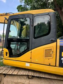 Buy Komatsu PC130 Used Excavator / 6 Buy Komatsu PC130 Used Excavator / 6