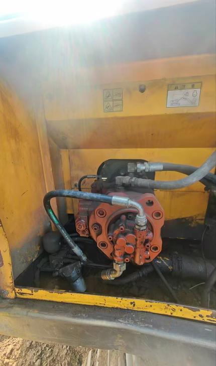 Buy Hyundai R215-7 Used Excavator / 1