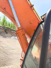 Buy Doosan DH225-9 Used Excavator / 4 Buy Doosan DH225-9 Used Excavator / 4