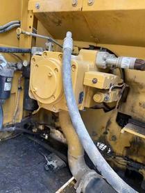Buy Caterpillar 323 Used Excavator / 5 Buy Caterpillar 323 Used Excavator / 5