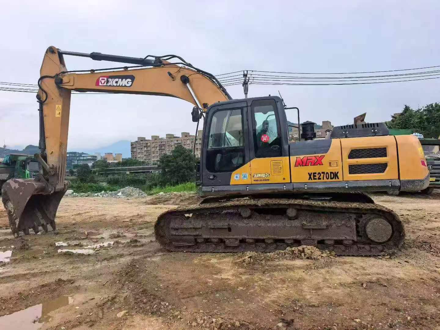 Buy XCMG XE270DK Used Excavator / 2