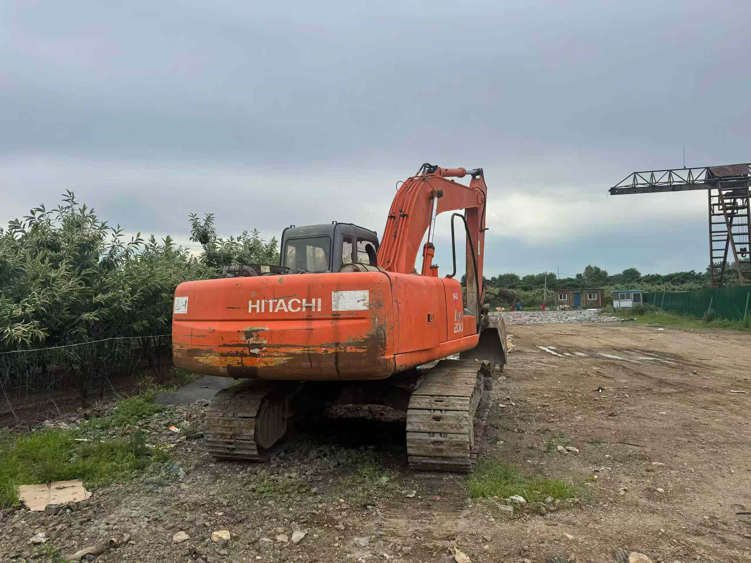 Buy Hitachi ZX200-6 Used Excavator / 3