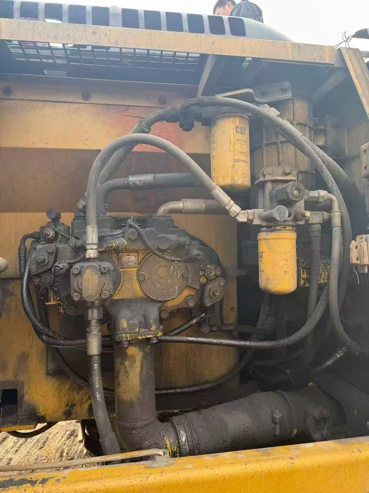 Buy Caterpillar 329D Used Excavator / 9