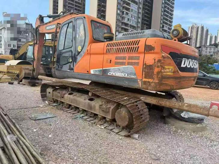 Buy Doosan DH220-3 Used Excavator / 1