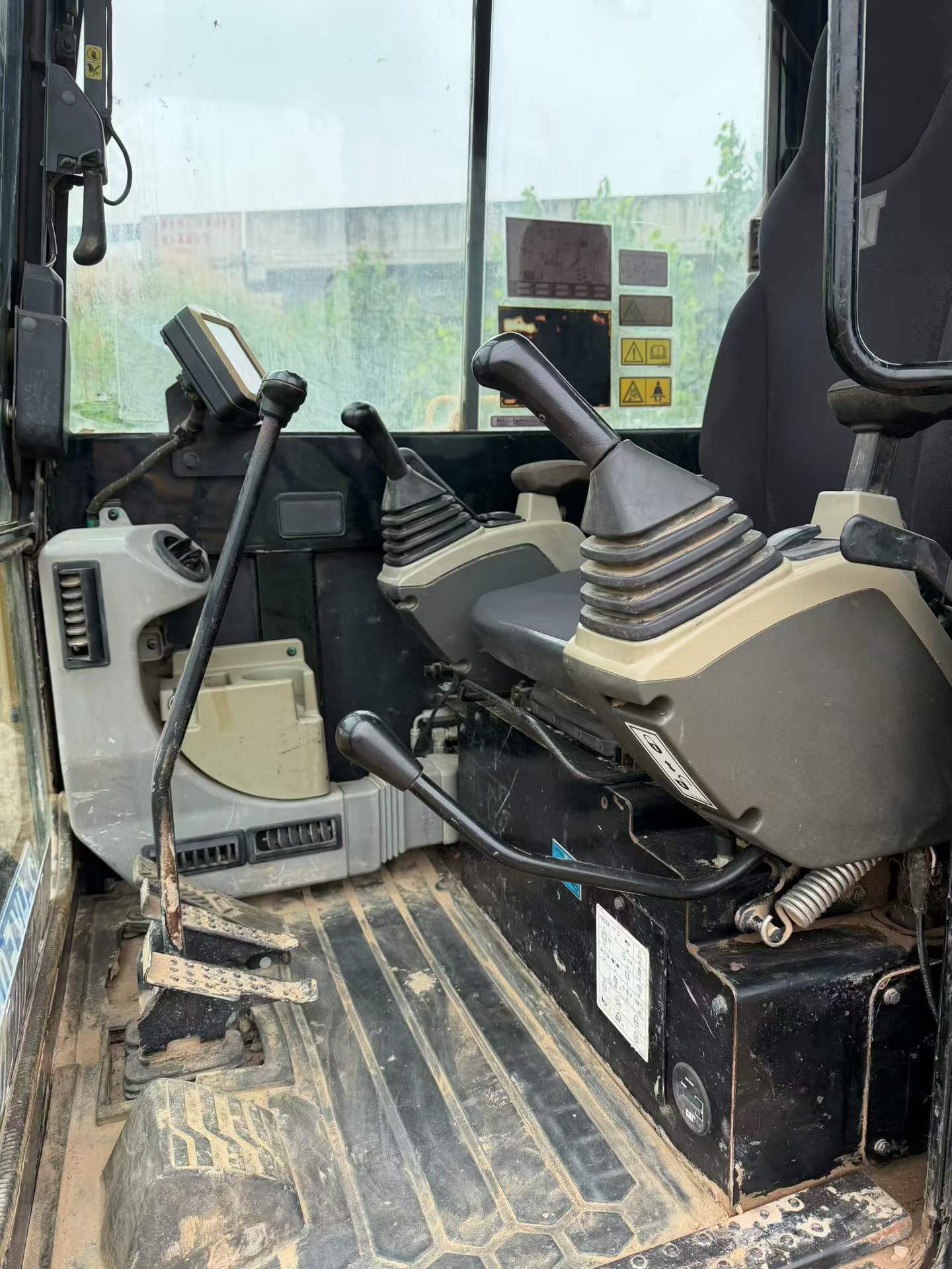 Buy Caterpillar 305.5 Used Excavator / 6