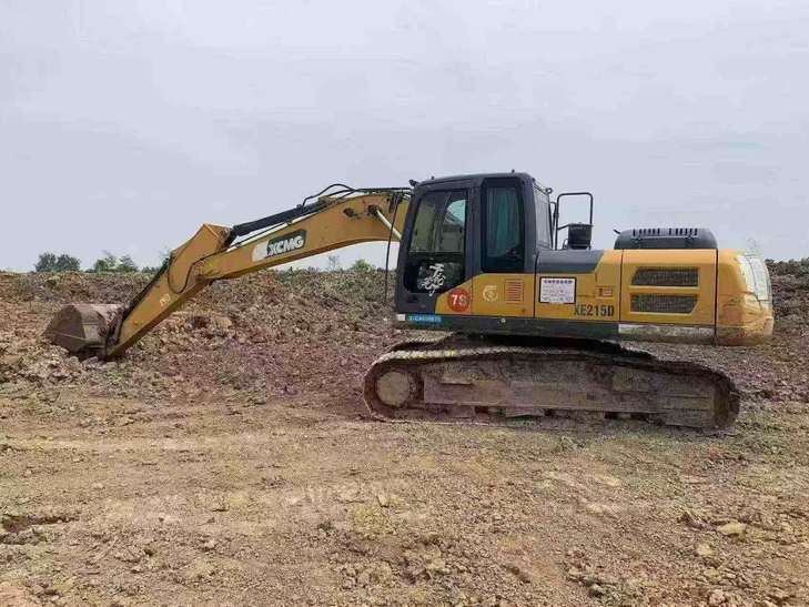 Buy XCMG XE215 Used Excavator / 1