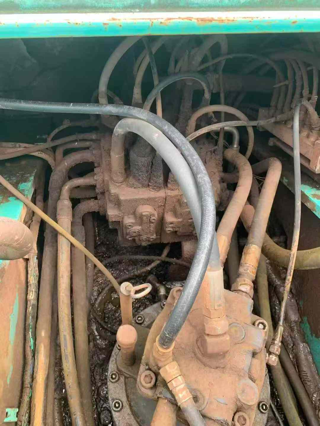 Buy Kobelco SK260 Used Excavator / 3