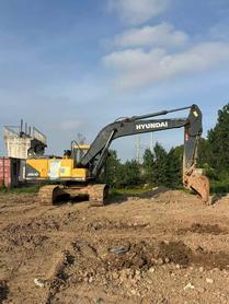 Buy Hyundai R215VS Used Excavator / 3 Buy Hyundai R215VS Used Excavator / 3