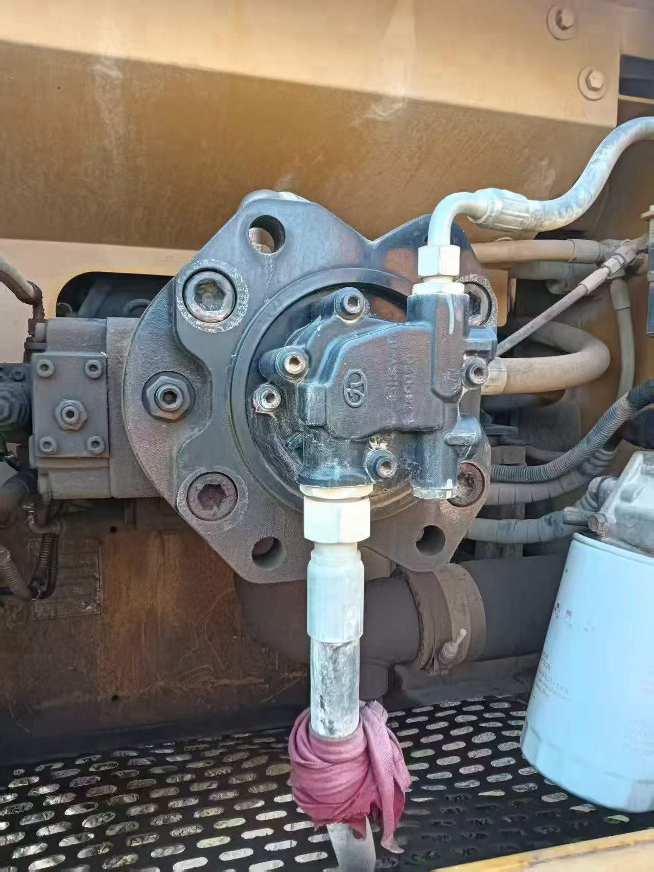 Buy Sany SY205C Used Excavator / 8
