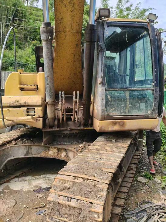 Buy Caterpillar 320D Used Excavator / 1