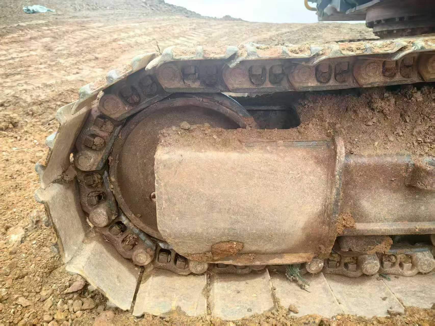 Buy Volvo EC200 Used Excavator / 4