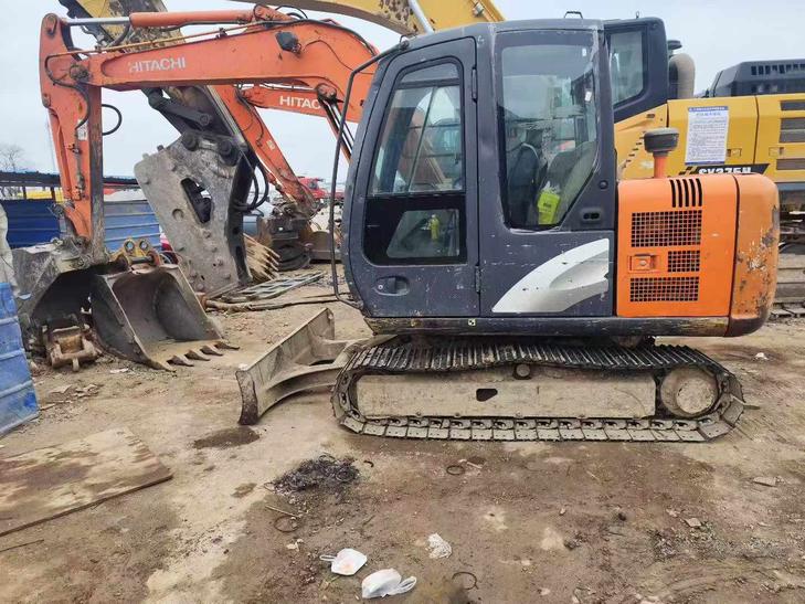Buy Hitachi ZX60 Used Excavator / 1
