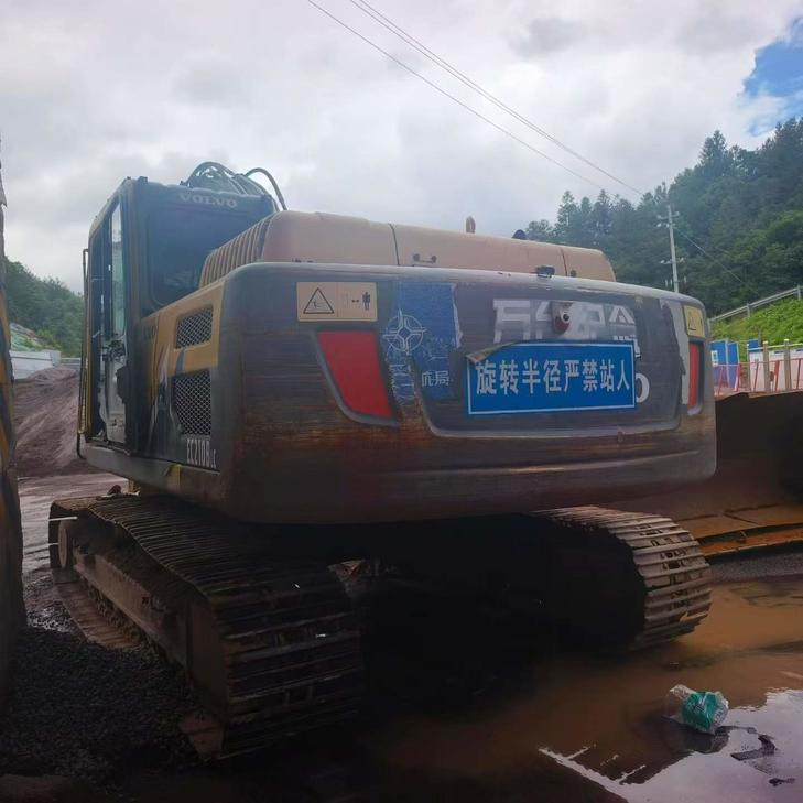 Buy Volvo EC210B Used Excavator / 1