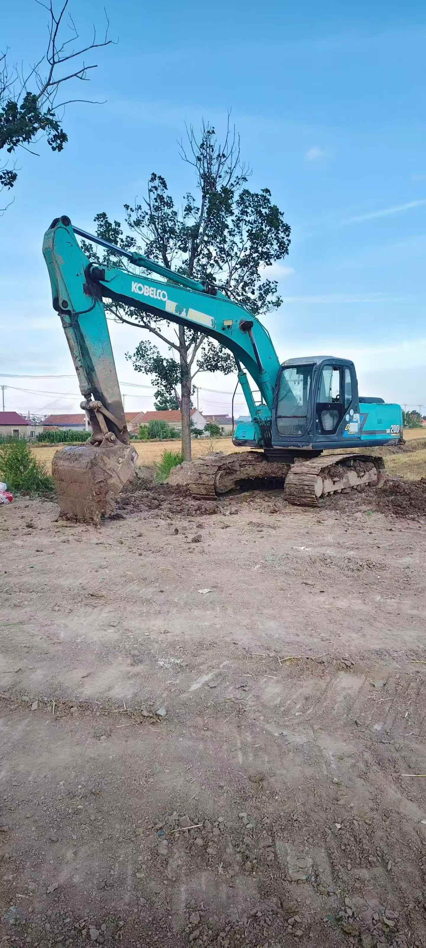 Buy Kobelco SK200-10 Used Excavator / 3