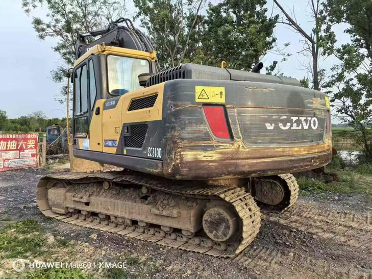 Buy Volvo EC210B Used Excavator / 1