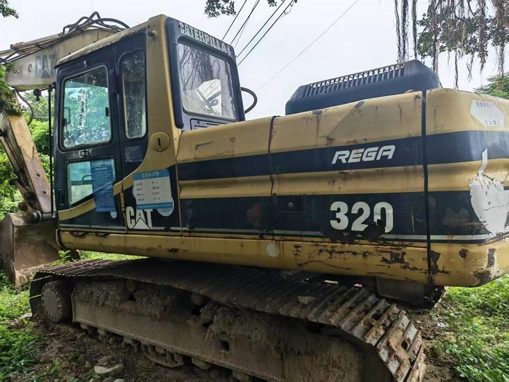 Buy Caterpillar 320V2 Used Excavator / 1
