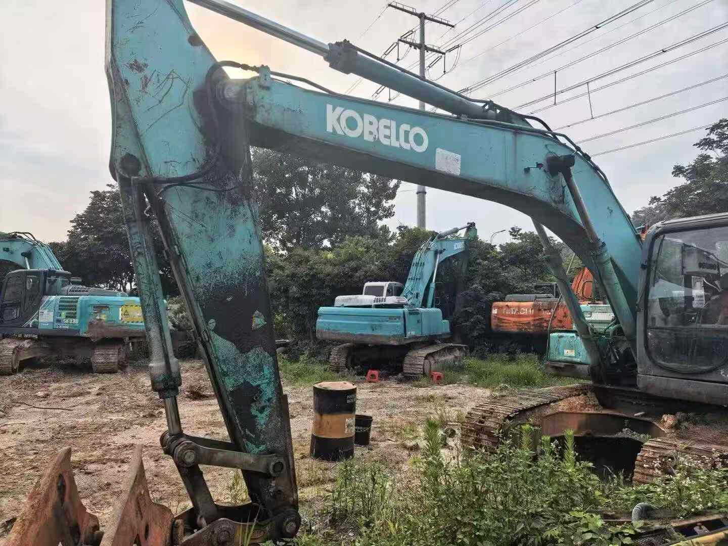 Buy Kobelco SK210 Used Excavator / 3