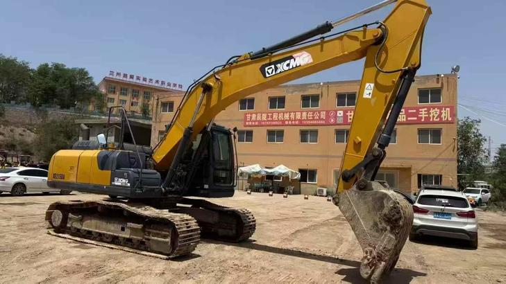 Buy XCMG XE205DA Used Excavator / 1