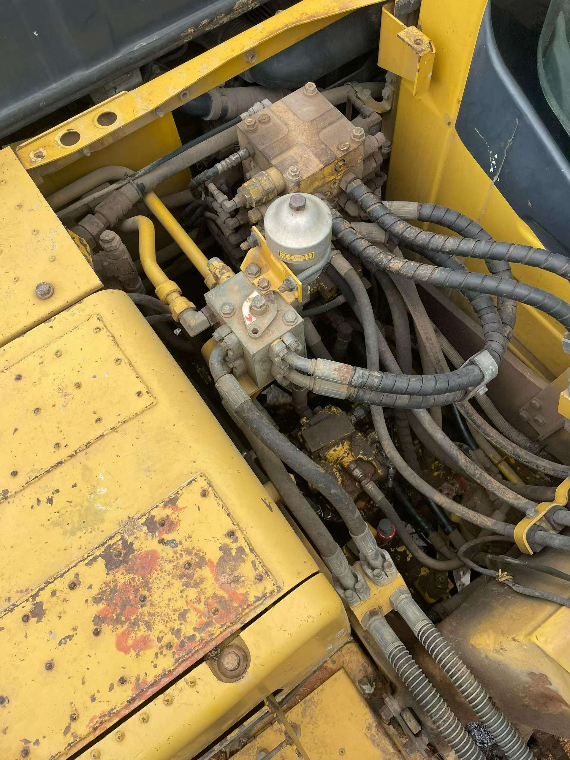 Buy Komatsu PC120-8 Used Excavator / 4