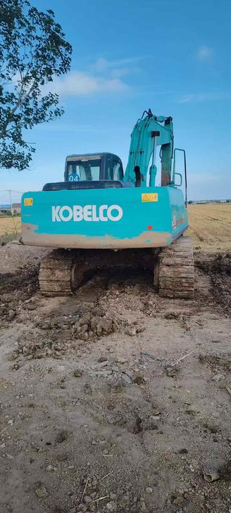 Buy Kobelco SK200-10 Used Excavator / 1