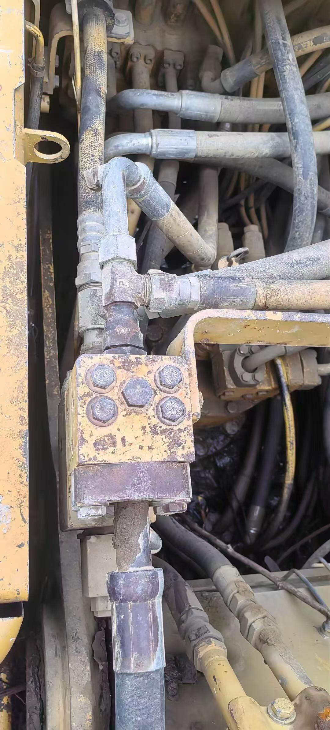Buy Caterpillar 320D Used Excavator / 7