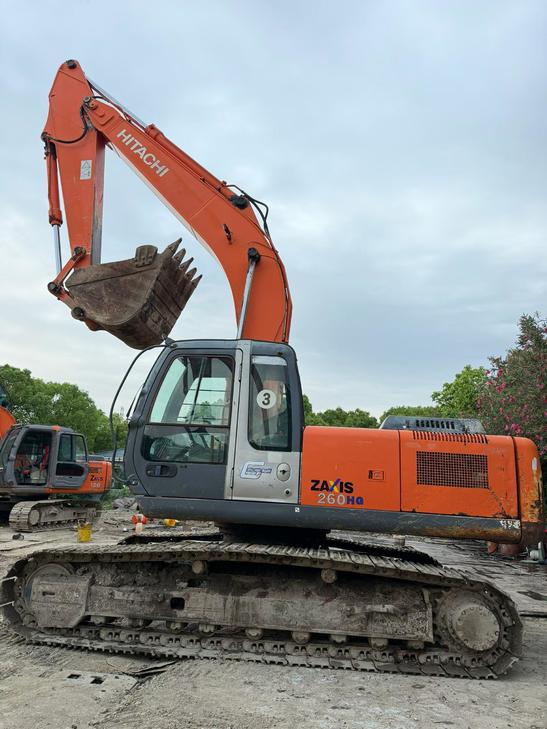 Buy Hitachi ZX250LC-3G Used Excavator / 1