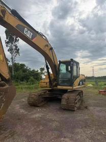 Buy Caterpillar 320A Used Excavator / 2 Buy Caterpillar 320A Used Excavator / 2