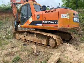 Buy Doosan DH220-7 Used Excavator / 7 Buy Doosan DH220-7 Used Excavator / 7