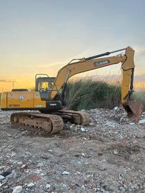 Buy XCMG XE150 Used Excavator / 4 Buy XCMG XE150 Used Excavator / 4