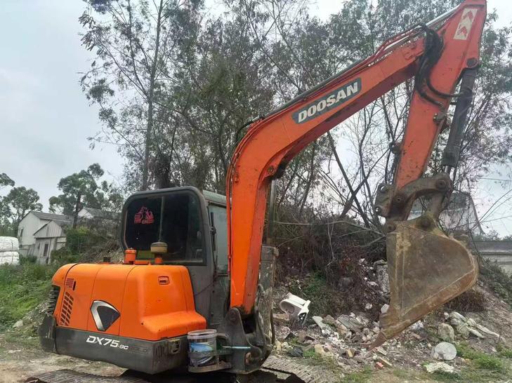 Buy Doosan DX60-9 Used Excavator / 1