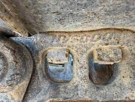 Buy Doosan DH220-3 Used Excavator / 5 Buy Doosan DH220-3 Used Excavator / 5