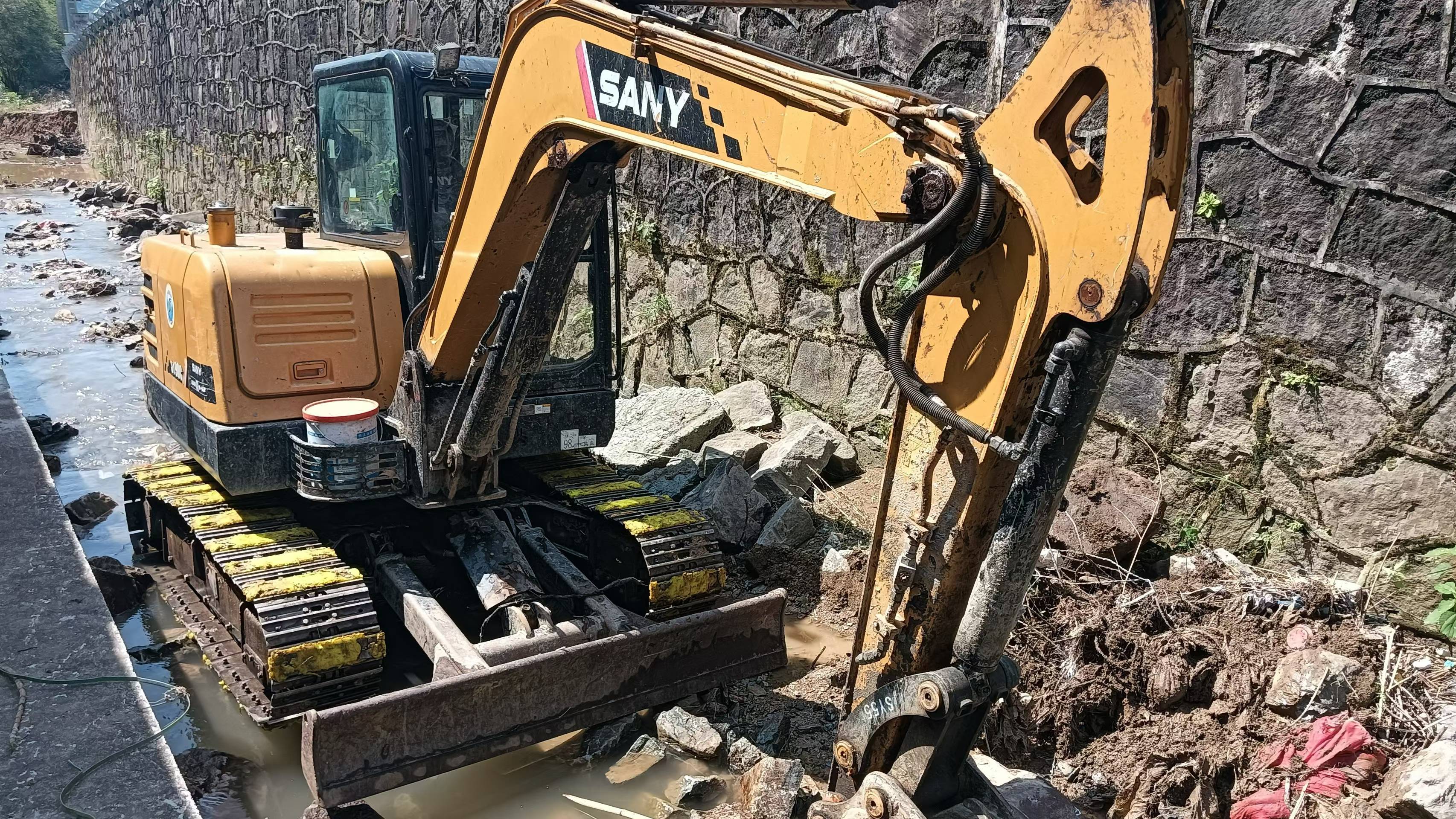 Buy Sany SY55 Used Excavator / 5