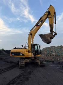 Buy Caterpillar 324D Used Excavator / 2 Buy Caterpillar 324D Used Excavator / 2