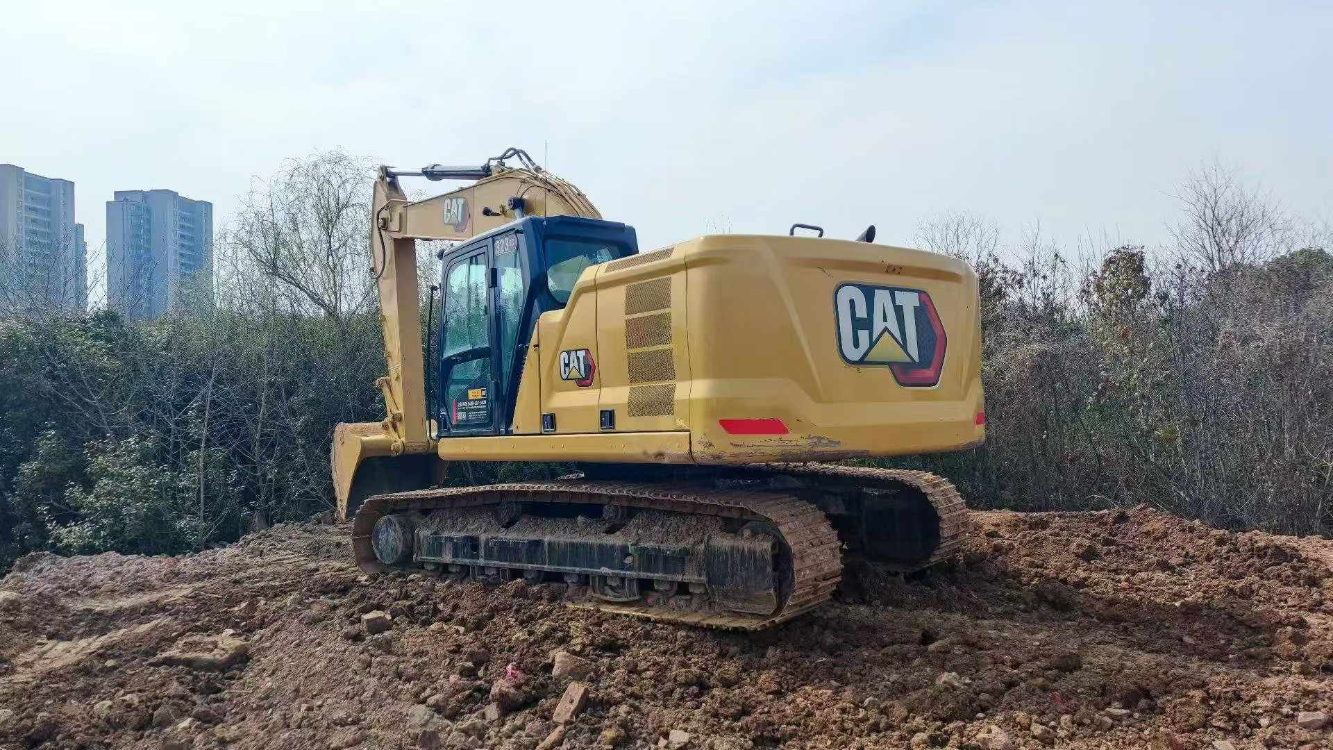 Buy Caterpillar 323 Used Excavator / 3