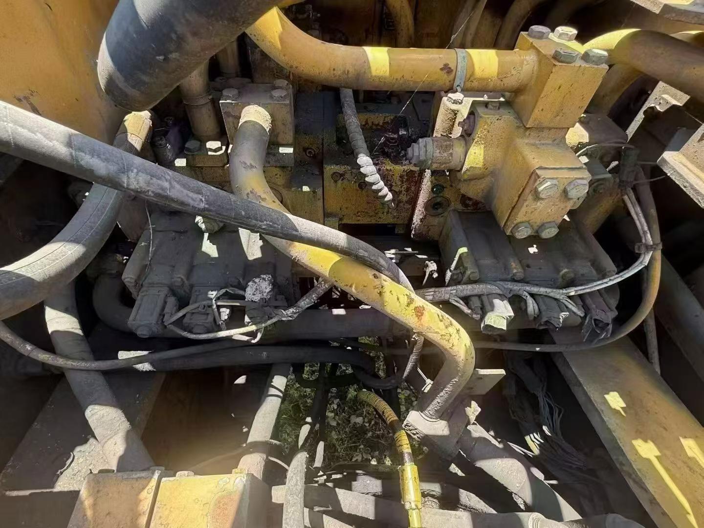 Buy Caterpillar 365B Used Excavator / 3