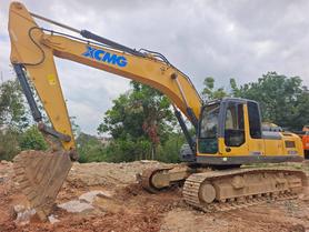 Buy XCMG XE270DK Used Excavator / 2 Buy XCMG XE270DK Used Excavator / 2