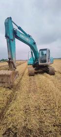 Buy Kobelco SK200-9 Used Excavator / 3 Buy Kobelco SK200-9 Used Excavator / 3