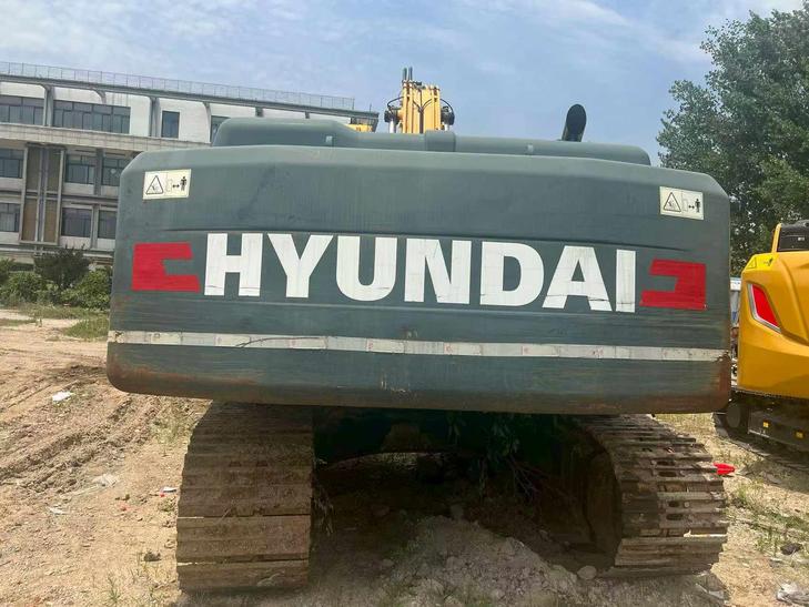 Buy Hyundai R215-7 Used Excavator / 1