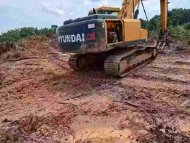 Buy Hyundai R215VS Used Excavator / 4 Buy Hyundai R215VS Used Excavator / 4