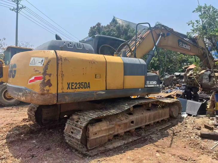 Buy XCMG XE200 Used Excavator / 1