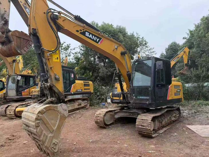 Buy Sany SY135 Used Excavator / 1
