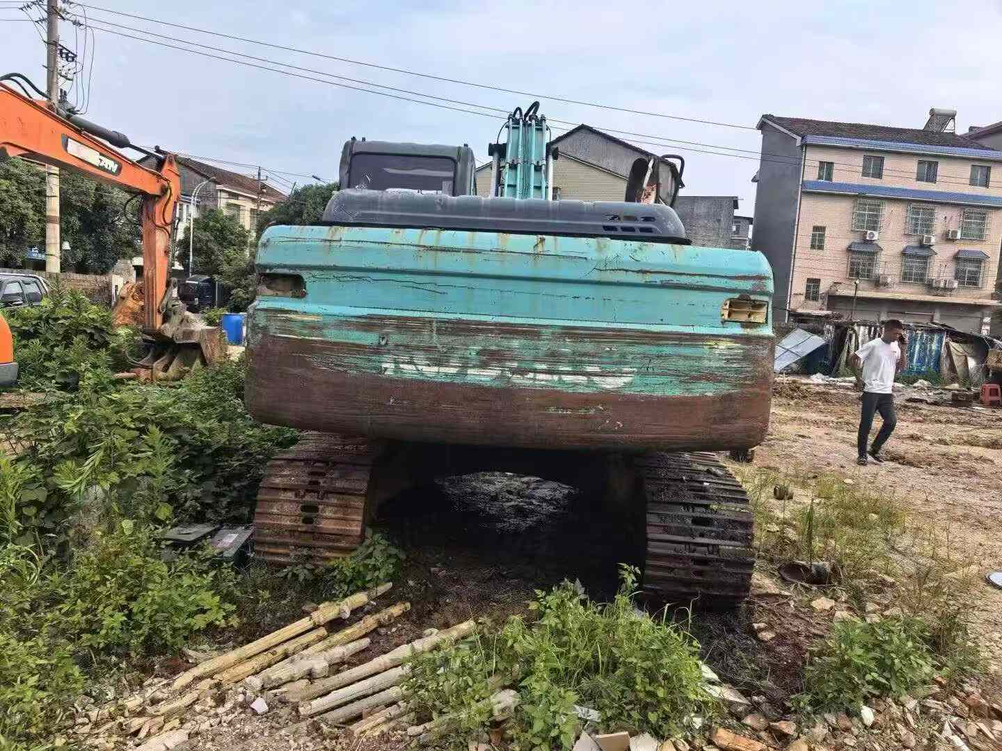 Buy Kobelco SK210 Used Excavator / 2
