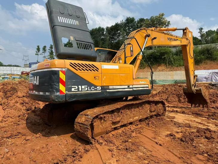 Buy Hyundai R215-9 Used Excavator / 1